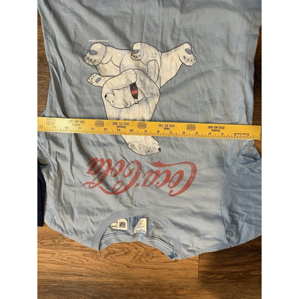 Coca Cola Graphic Shirt Lot Mens M Polar Bear Tees & Logo Sweatshirt Bundle - Picture 2 of 8